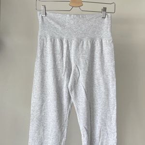 BRANDY MELVILLE GREY LEGGINGS FLARED (New with tag)